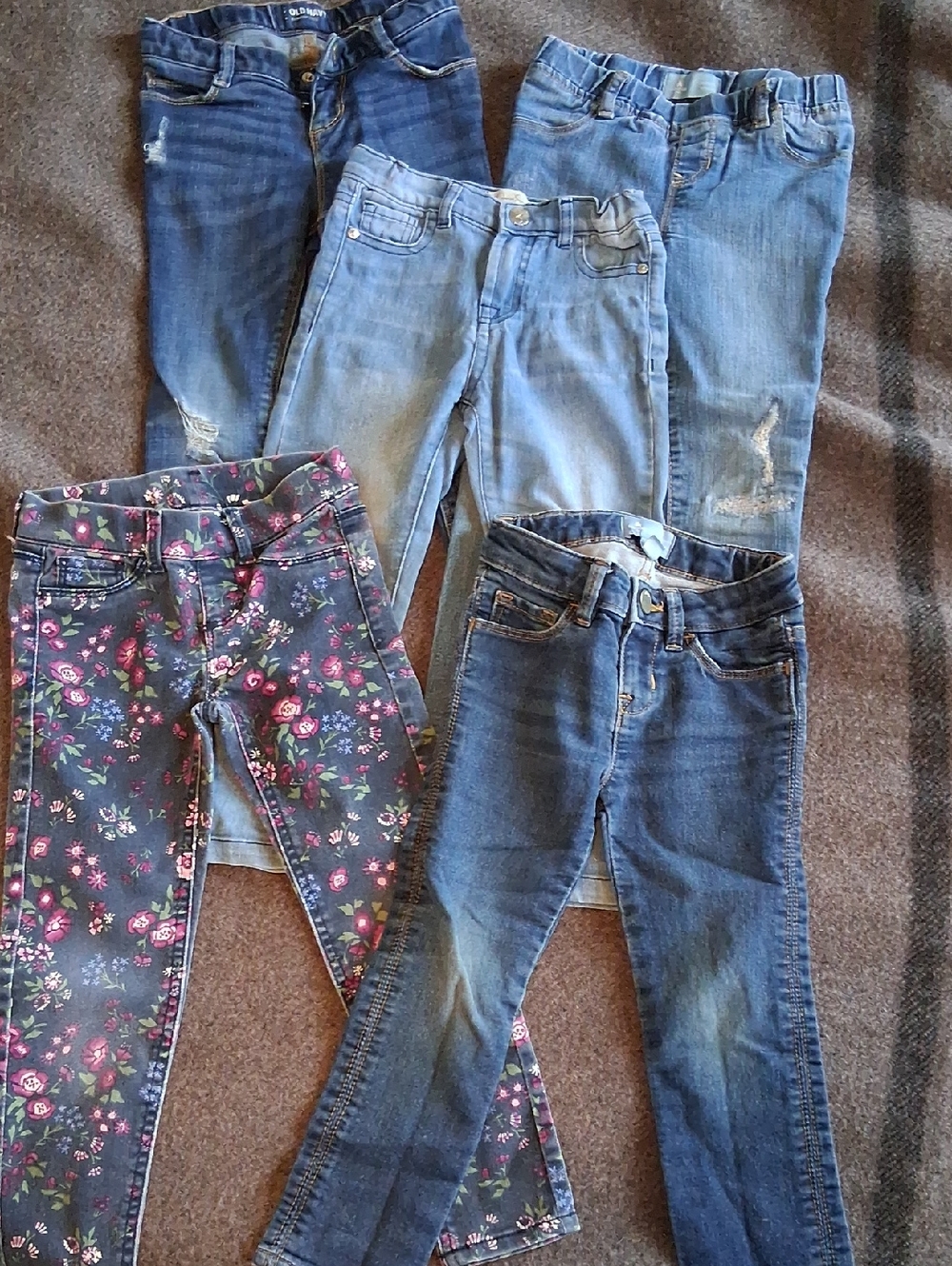 Bundle Of Girls Jeans 4t